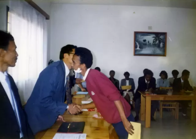 Andriamatoa isany Valison Andrianjafisoa, Jean Claude Andrianaivo, Harilanto Ranaivomanantsoa. Famoahana ny mpiofana andiany voalohany (1996)